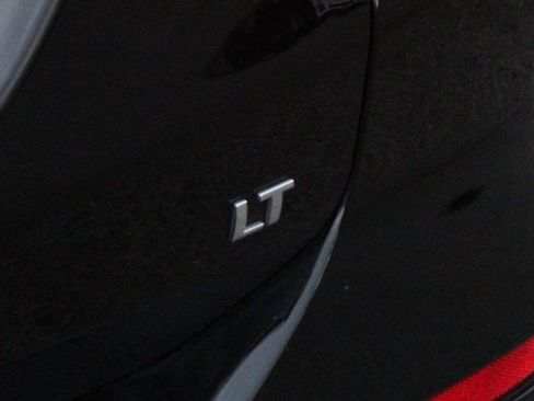 Used 2022 Chevrolet Equinox LT w/ Driver Convenience Package image 47