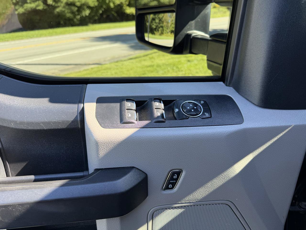 Used 2019 Ford F350 XL w/ STX Appearance Package AWD/4WD image 21