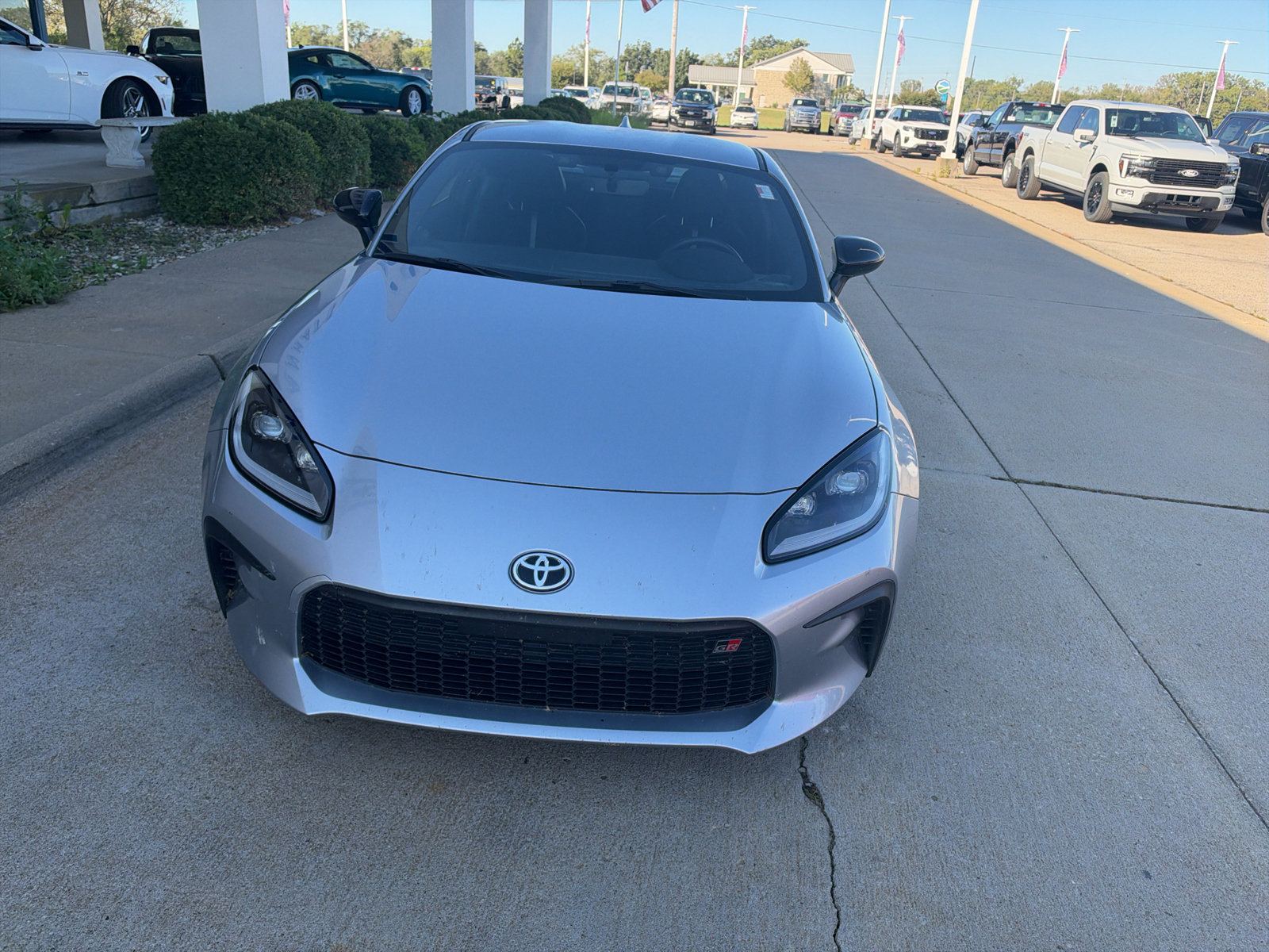 Used 2025 Toyota GR86 Premium w/ ALL Weather Mat Package (TMS) RWD image 3