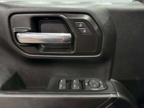 Used 2021 Chevrolet Silverado 1500 Custom Trail Boss w/ LPO, Dark Essentials Package image 27