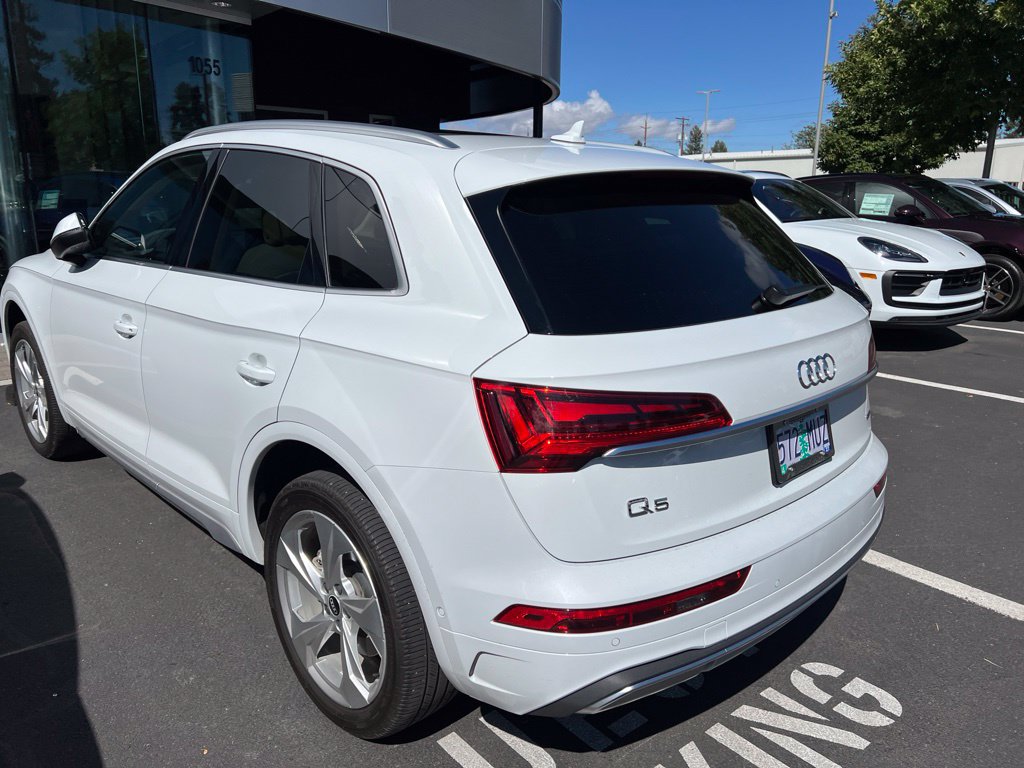 Used 2021 Audi Q5 Prestige AWD/4WD image 3
