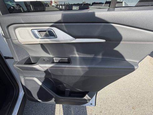 New 2026 Ford Explorer Active w/ Active Comfort Package RWD image 17