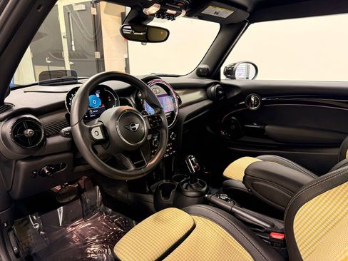 Certified 2023 MINI Cooper S w/ MINI Resolute Edition image 11