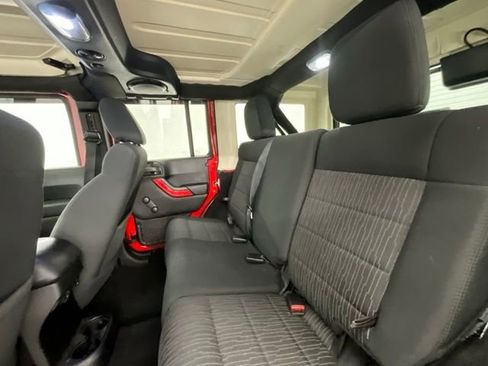 Used 2011 Jeep Wrangler Unlimited Sport image 7