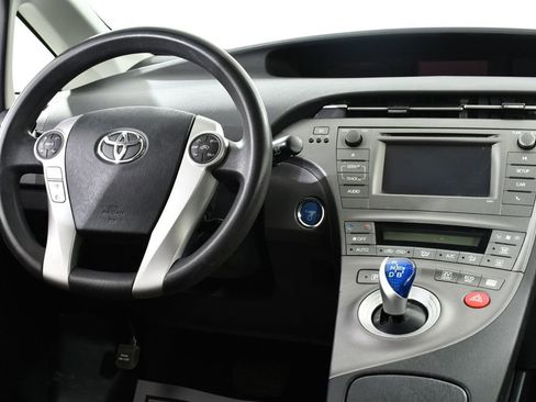 Used 2013 Toyota Prius Two image 8