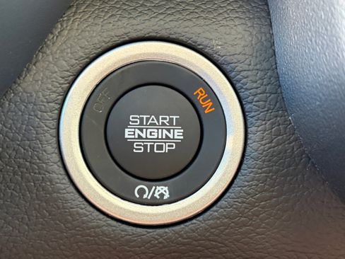 New 2027 RAM 3500 Big Horn AWD/4WD image 21