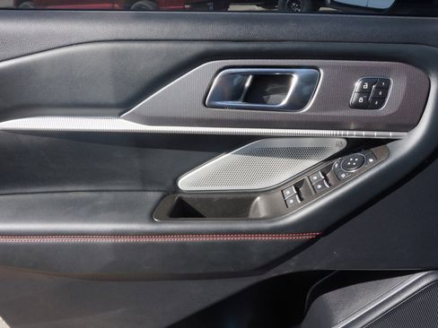 Used 2025 Ford Explorer ST AWD/4WD image 22