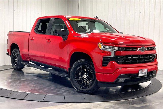 Used 2023 Chevrolet Silverado 1500 RST w/ Convenience Package II AWD/4WD image 2