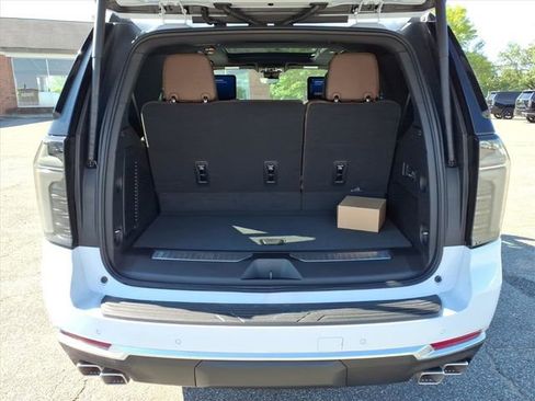 New 2026 Chevrolet Tahoe High Country AWD/4WD image 4