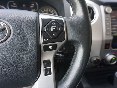 Used 2020 Toyota Tundra Limited w/ Limited Premium Package AWD/4WD image 9