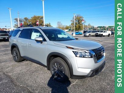 New 2025 Nissan Pathfinder SV