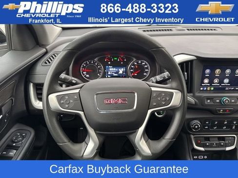 Used 2024 GMC Terrain SLE w/ Elevation Edition image 11
