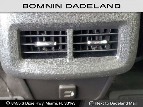 Used 2019 Chevrolet Equinox LT image 12