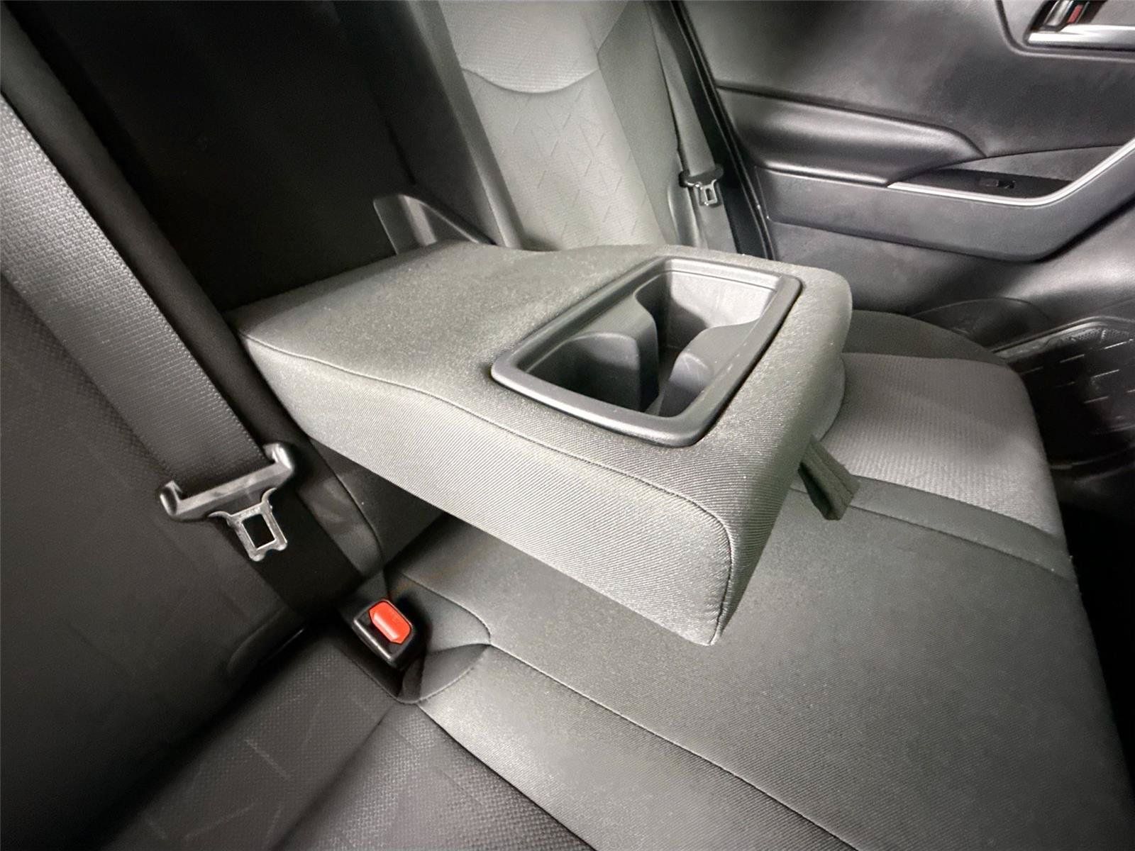 Certified 2025 Toyota RAV4 XLE FWD image 39