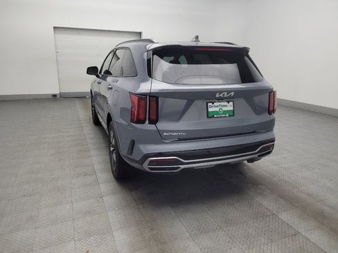 Used 2023 Kia Sorento EX w/ Panoramic Sunroof Package image 5