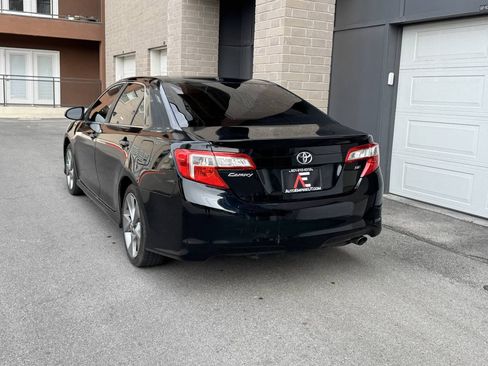 Used 2012 Toyota Camry SE FWD image 3