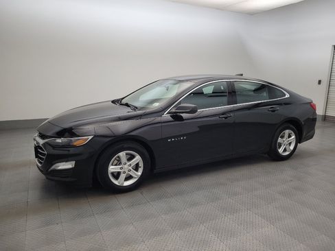Used 2024 Chevrolet Malibu LS FWD image 2