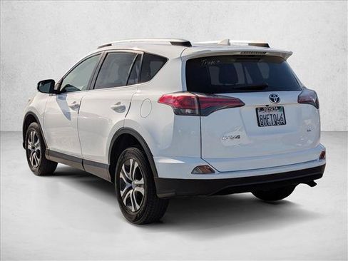 Used 2018 Toyota RAV4 LE w/ Carpet Mat Package FWD image 6