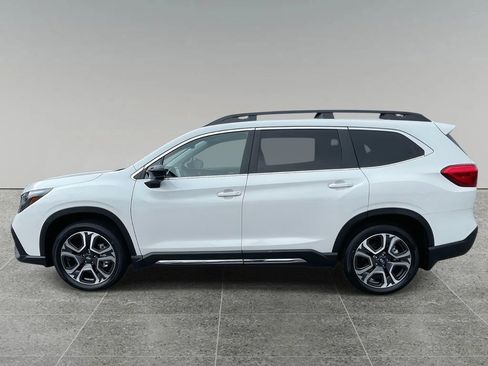 Certified 2025 Subaru Ascent Limited w/ Popular Package #1 image 2