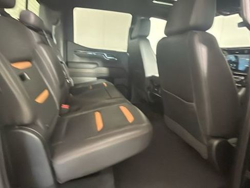 Used 2022 GMC Sierra 1500 AT4 w/ AT4 Premium Package AWD/4WD image 28