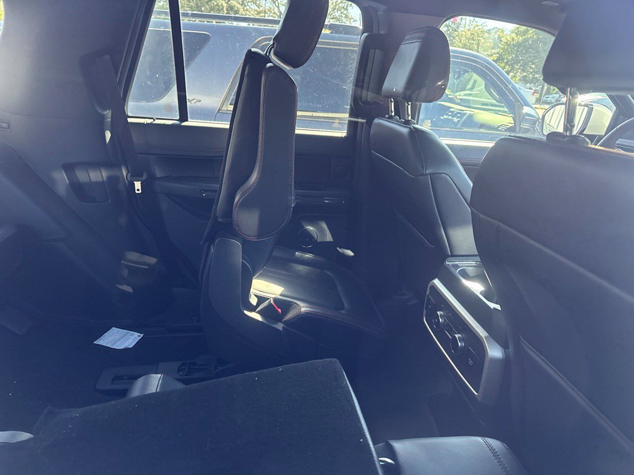 Used 2024 Ford Expedition Limited RWD image 6