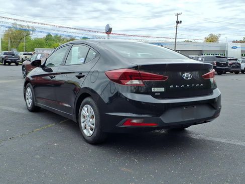 Used 2019 Hyundai Elantra SE w/ Cargo Package FWD image 9