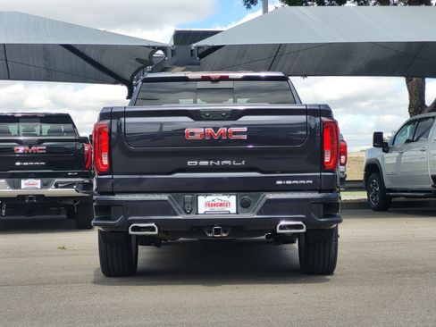 Used 2023 GMC Sierra 1500 Denali w/ Denali Reserve Package AWD/4WD image 6