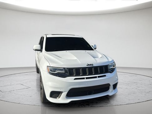 Used 2018 Jeep Grand Cherokee Trackhawk AWD/4WD image 16