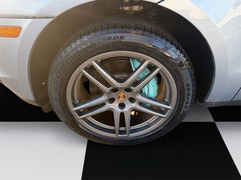 Used 2019 Porsche Macan S image 14