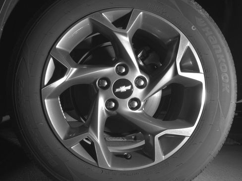 Used 2025 Chevrolet Trax LT FWD image 14