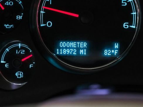 Used 2011 Chevrolet Avalanche LS RWD image 29