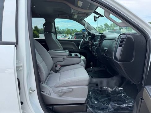 Used 2019 Chevrolet Silverado 2500 W/T AWD/4WD image 9