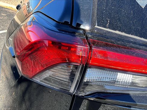 Certified 2025 Toyota RAV4 XLE image 25