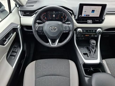 Certified 2023 Toyota RAV4 XLE w/ Convenience Package AWD/4WD image 11