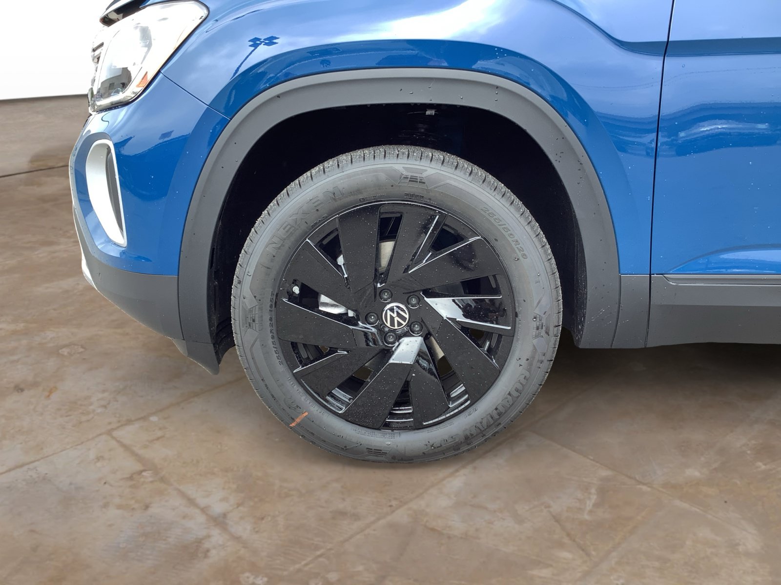 New 2025 Volkswagen Atlas SE FWD image 10