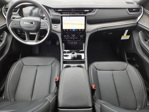 New 2025 Jeep Grand Cherokee L Limited w/ Black Appearance Package image 2