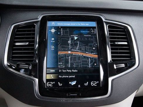 Certified 2022 Volvo XC90 T6 Momentum w/ Advanced Package image 14