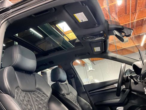 Used 2021 Audi SQ5 Premium Plus w/ Premium Plus Package AWD/4WD image 23