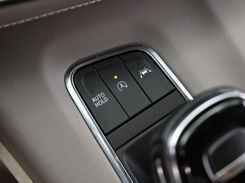 Used 2021 Cadillac Escalade Sport Platinum w/ LPO, ONYX Package image 37