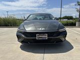 New 2025 Hyundai Elantra SE image 2