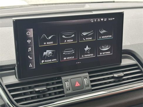 Used 2021 Audi Q5 e Premium Plus w/ Premium Plus Package image 28