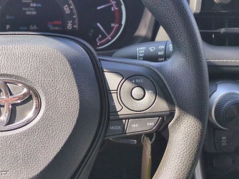 Used 2023 Toyota RAV4 LE image 23