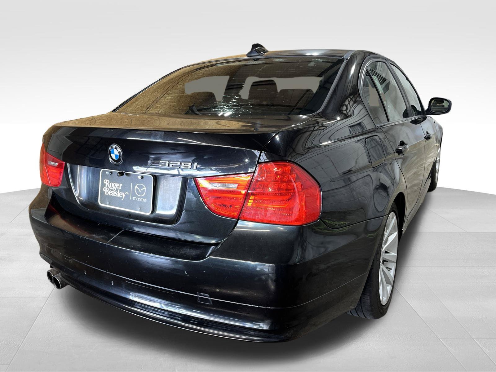 Used 2009 BMW 328i Sedan RWD image 5