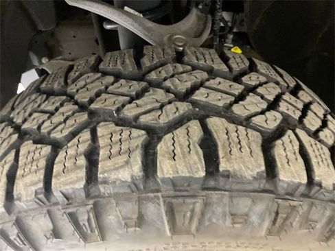 Used 2023 Chevrolet Silverado 1500 Custom Trail Boss w/ LPO, Dark Essentials Package image 23