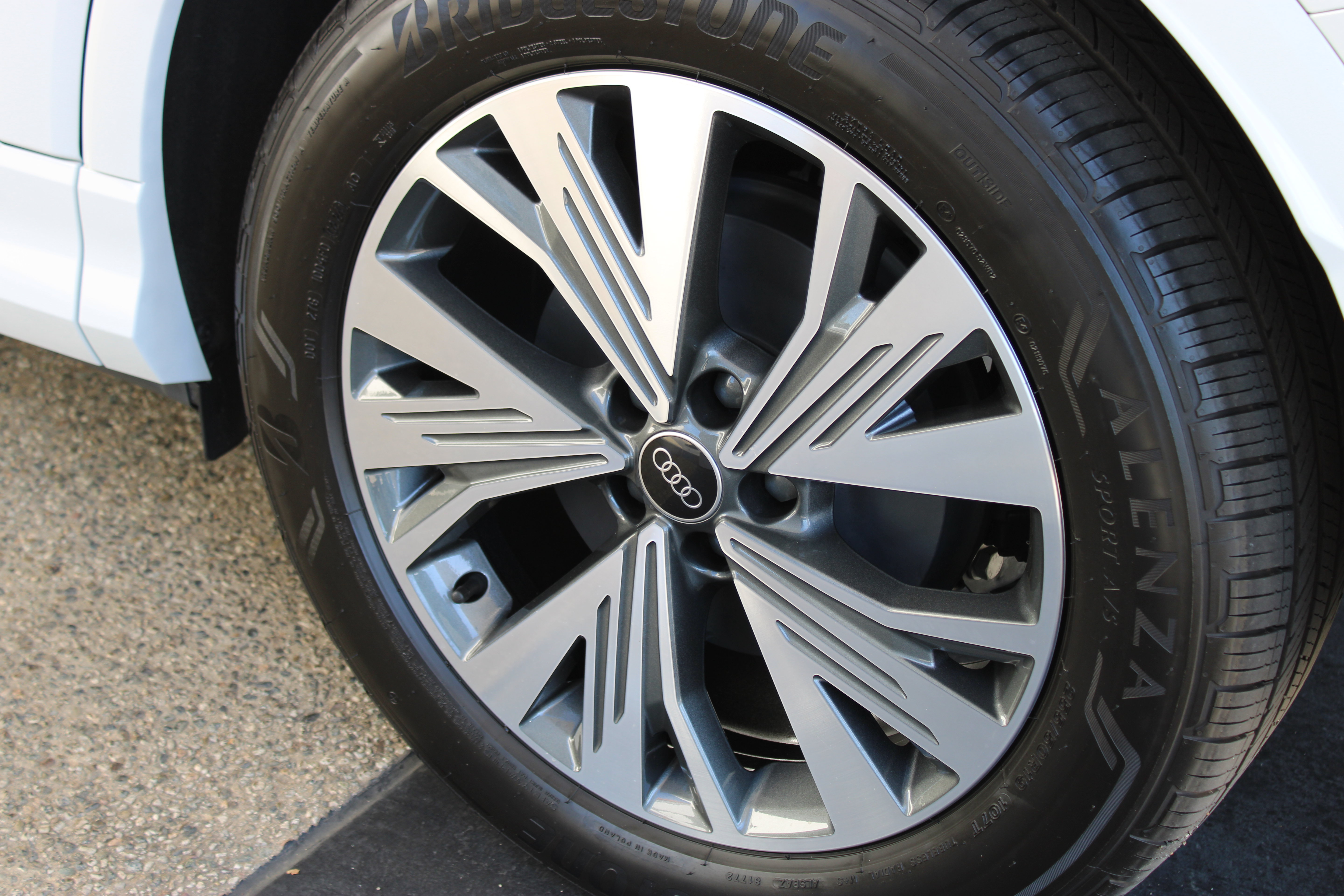 Used 2023 Audi Q4 e-tron Premium Plus RWD image 12