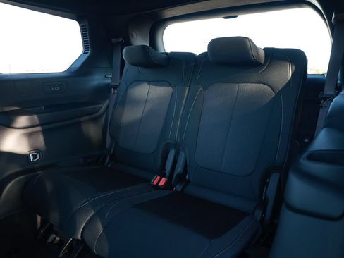 New 2026 Jeep Grand Cherokee L Laredo AWD/4WD image 31