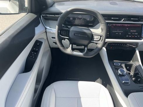 New 2026 Jeep Cherokee Overland AWD/4WD image 40