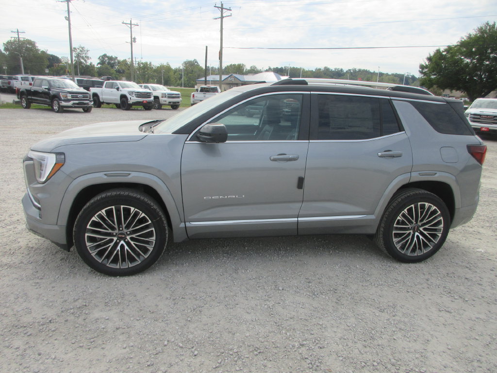 New 2027 GMC Terrain Denali w/ LPO, Black Badging Package AWD/4WD image 7