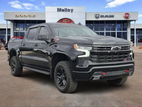 Used 2024 Chevrolet Silverado 1500 LT Trail Boss w/ Convenience Package II AWD/4WD image 4