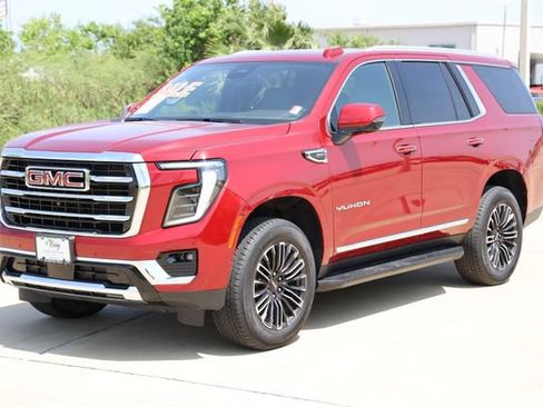 Used 2025 GMC Yukon Elevation AWD/4WD image 3